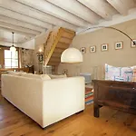 Hébergement de vacances In France With Covered Terrace