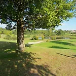 Hébergement de vacances In France With Covered Terrace