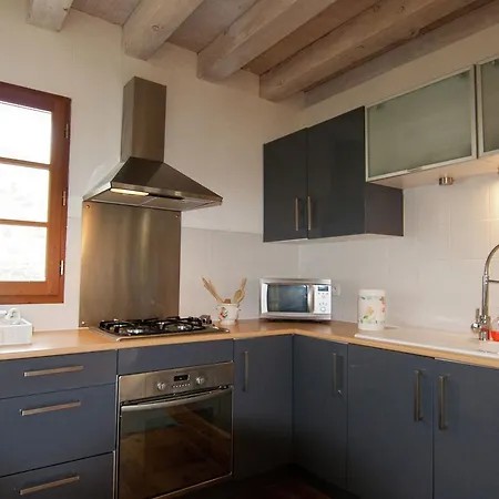 Spacious With Heated Pool Ferienhaus *
