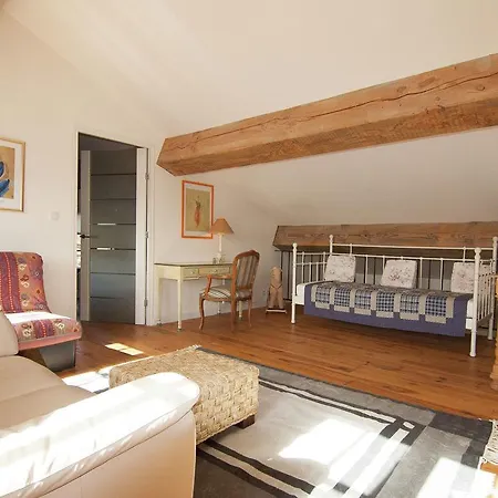 In France With Covered Terrace 펜션