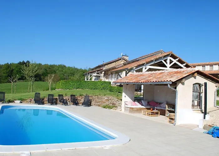 In France With Covered Terrace Сasa de vacaciones *