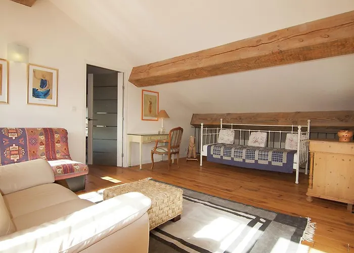 In France With Covered Terrace Сasa de vacaciones